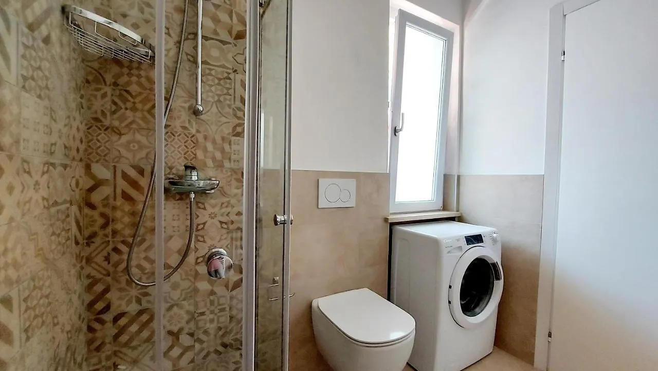 Narcisa View Lake&Pool Apartment Bardolino Italy
