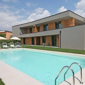 Apartment T14, Bardolino